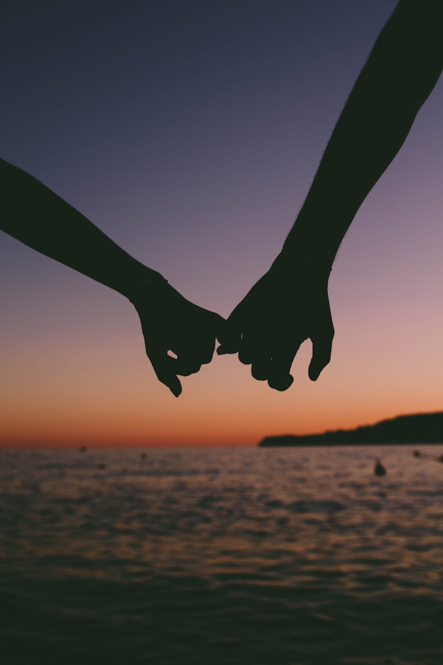 Why the ‘Runner’ Stage Can Be a Challenging Phase in a Twin Flame Connection